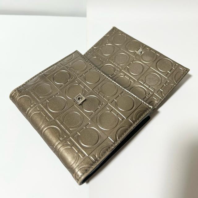 Salvatore Ferragamo フェラガモ ガンチーニ 二つ折り 財布 < ブランド Salvatore Ferragamo フェラガモ ガンチーニ 二つ折り 財布 < ブランドの