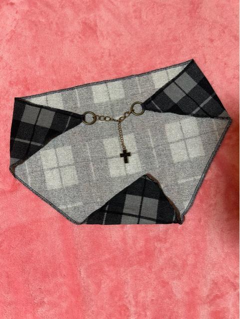 d.i.a. Vネック スカル バックスカルボタン カットソー クロスチャーム付きチェック腰巻き付属 袋入り 新品未使用タグ付き < ブランド d.i.a. Vネック スカル バックスカルボタン カットソー クロスチャーム付きチェック腰巻き付属 袋入り 新品未使用タグ付き < ブランドの