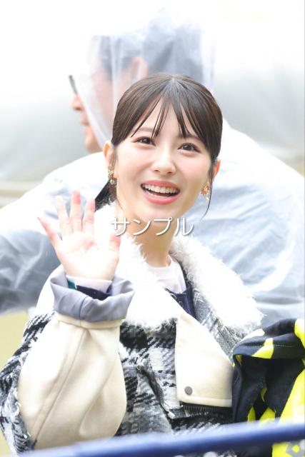 �l�Ӕ��g�ʐ^  �� �^�����g�O�b�Y�� 