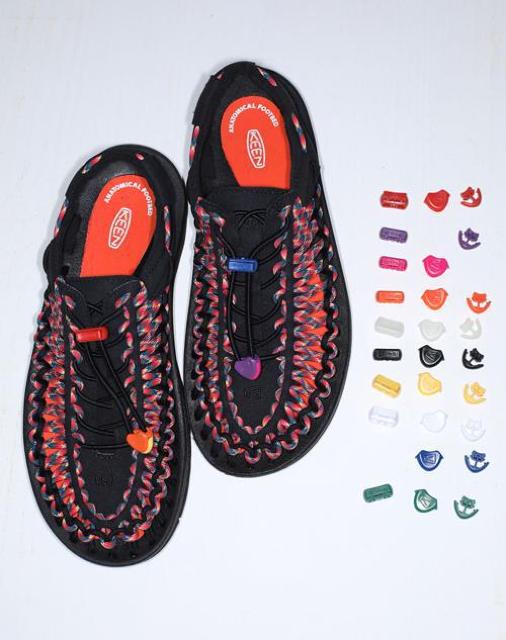 新品 限定コラボ KEEN × BEAMS / 7Color Multi Uneek 1020779 US11 10色にカスタム < ブランド 新品 限定コラボ KEEN × BEAMS / 7Color Multi Uneek 1020779 US11 10色にカスタム < ブランドの