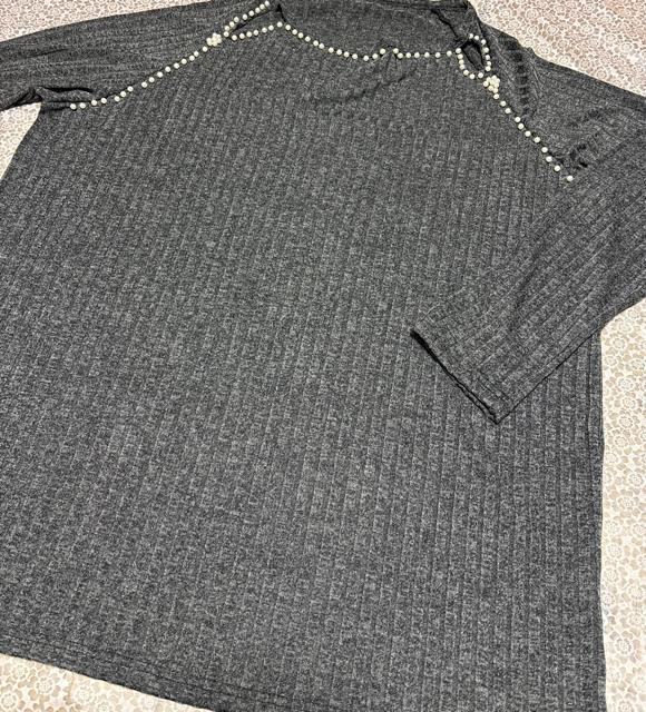 ロング丈 ニット ストライプ パール付き チュニック グレー系 大きいサイズ < 女性ファッション ロング丈 ニット ストライプ パール付き チュニック グレー系 大きいサイズ < 女性ファッションの