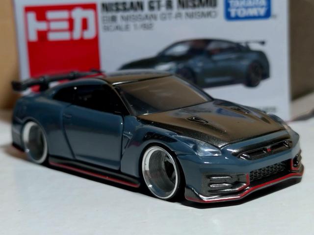 �y�g�~�J���z���Y NISSAN GT-R NISMO �� �z�r�[�� 