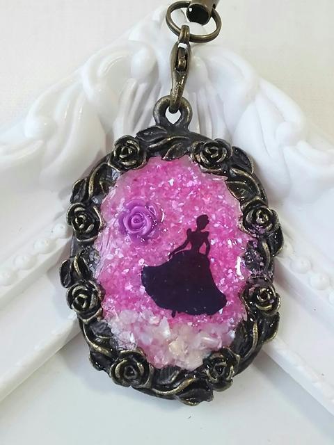 プリンセスとピンクのシェルと薔薇の空枠のストラップ  レジン < 女性ファッション  プリンセスとピンクのシェルと薔薇の空枠のストラップ  レジン < 女性ファッションの