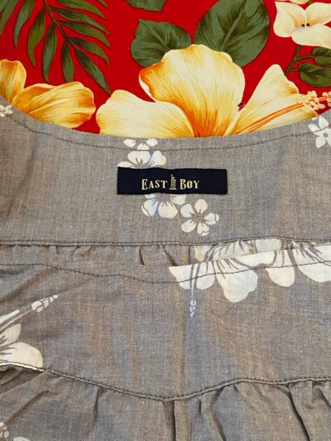 EASTBOY☆ライトグレー×白ハイビスカス☆ノースリーブトップス < ブランド EASTBOY☆ライトグレー×白ハイビスカス☆ノースリーブトップス < ブランドの