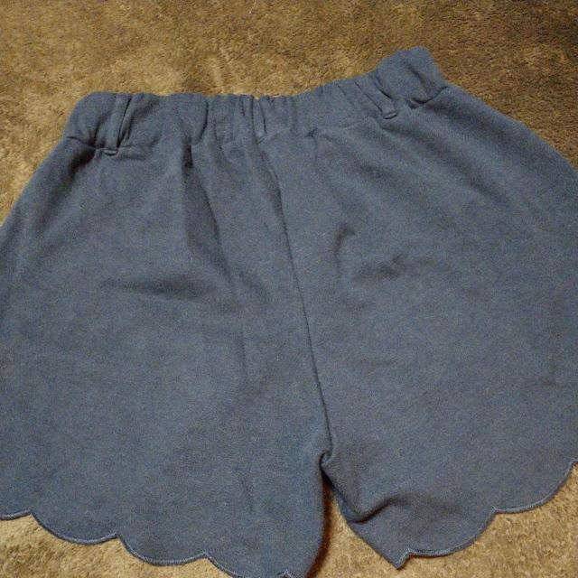 新品タグ無し裾フリル短パン両サイドポッケ有 < 女性ファッション  新品タグ無し裾フリル短パン両サイドポッケ有 < 女性ファッションの