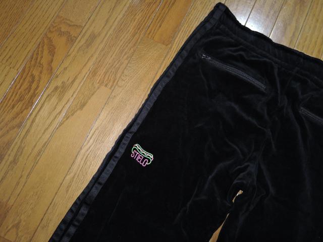 新品 T.NOGUCHI × HYSTERIC GLAMOUR トラックパンツ M 黒 ベロア生地 ジャージ 野口強 < ブランド  新品 T.NOGUCHI × HYSTERIC GLAMOUR トラックパンツ M 黒 ベロア生地 ジャージ 野口強 < ブランドの