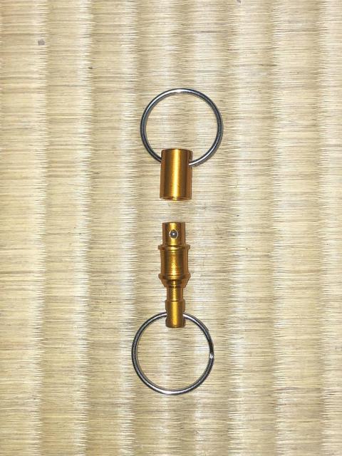 新品!クイックリリースキーホルダー プッシュ式 < 女性ファッション  新品!クイックリリースキーホルダー プッシュ式  < 女性ファッションの