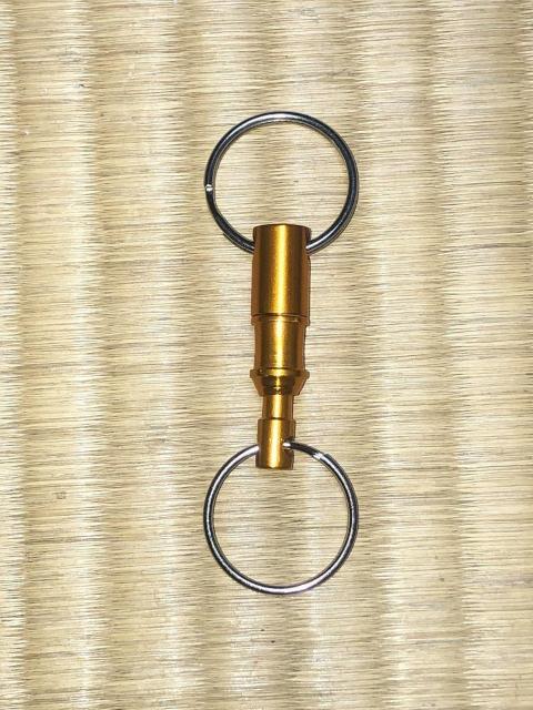 新品!クイックリリースキーホルダー プッシュ式 < 女性ファッション  新品!クイックリリースキーホルダー プッシュ式 < 女性ファッションの