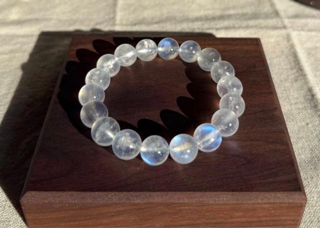 天然石 美しいブルームーンストーン ブレスレット 珠10mm 腕周り16cm < 女性アクセサリー/時計 天然石 美しいブルームーンストーン ブレスレット 珠10mm 腕周り16cm < 女性アクセサリー/時計の
