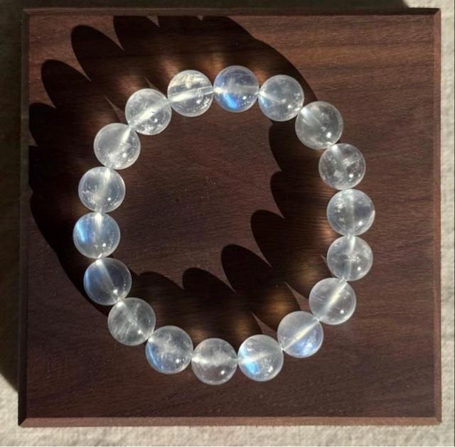 天然石 美しいブルームーンストーン ブレスレット 珠10mm 腕周り16cm < 女性アクセサリー/時計 天然石 美しいブルームーンストーン ブレスレット 珠10mm 腕周り16cm < 女性アクセサリー/時計の