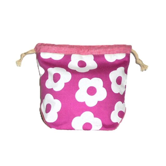 【底マチ幅が広い巾着】◆白い花×ピンク地◆裏地あり巾着 < 女性ファッション 【底マチ幅が広い巾着】◆白い花×ピンク地◆裏地あり巾着 < 女性ファッションの