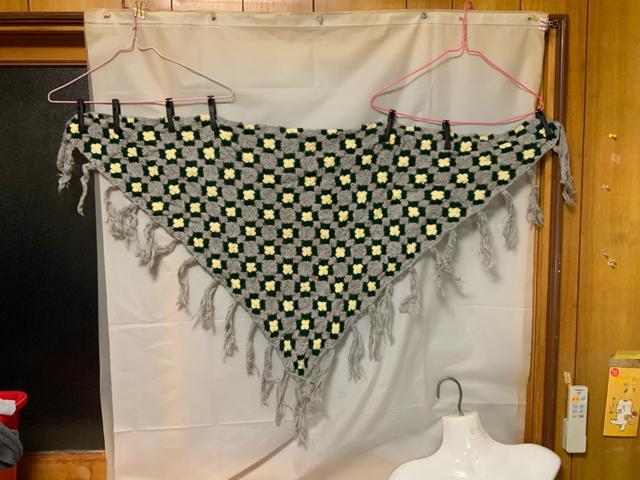 ◆グレーのニットストール < 女性ファッション  ◆グレーのニットストール  < 女性ファッションの