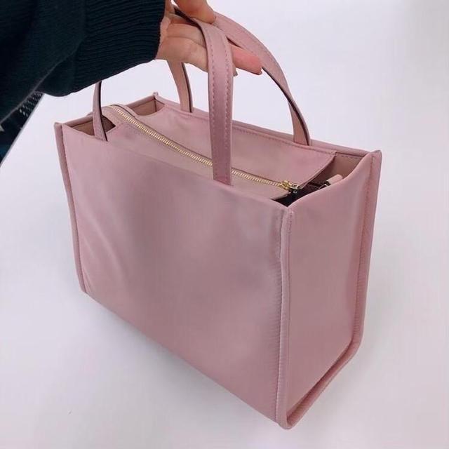 ◆kate spade/ケイトスペード◆新品!ナイロンミディアムサッチェル★ピンクベージュ < ブランド  ◆kate spade/ケイトスペード◆新品!ナイロンミディアムサッチェル★ピンクベージュ < ブランドの