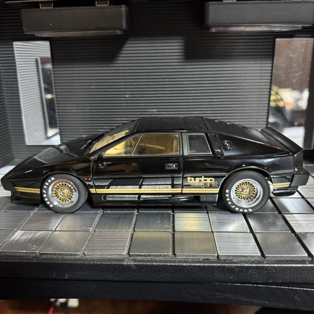 絶版未展示品 オートアート 1/18 ロータス エスプリ ターボ S2 ブラック < ホビー  絶版未展示品 オートアート 1/18 ロータス エスプリ ターボ S2 ブラック < ホビーの