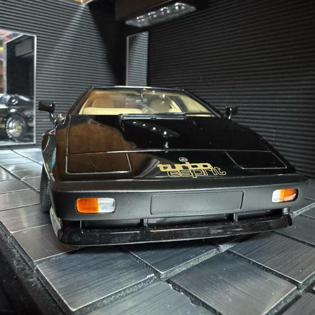 絶版未展示品 オートアート 1/18 ロータス エスプリ ターボ S2 ブラック < ホビー  絶版未展示品 オートアート 1/18 ロータス エスプリ ターボ S2 ブラック < ホビーの