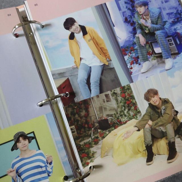 BTS 『Memories of 2019』 のバインダーカバーとフォトブック < タレントグッズ  BTS 『Memories of 2019』 のバインダーカバーとフォトブック < タレントグッズの