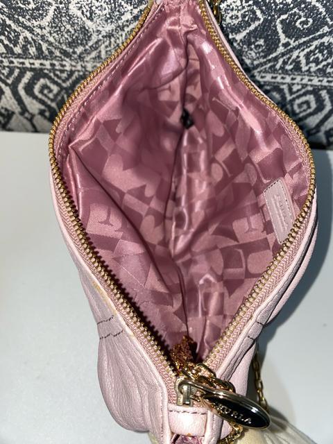 【良品】FURLA フルラ レザー ショルダーバッグ クラッチバッグ ピンク < ブランド  【良品】FURLA フルラ レザー ショルダーバッグ クラッチバッグ ピンク < ブランドの