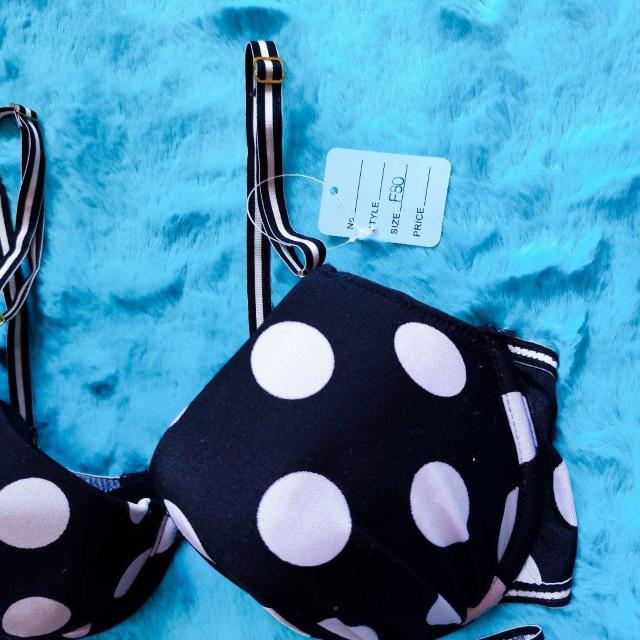 エロカワッ.。。F80×LL。。ドット柄水着みたいなブラジャー&ショーツセット。。グラマー大きいサイズ水玉白黒。。 < 女性ファッション  エロカワッ.。。F80×LL。。ドット柄水着みたいなブラジャー&ショーツセット。。グラマー大きいサイズ水玉白黒。。 < 女性ファッションの