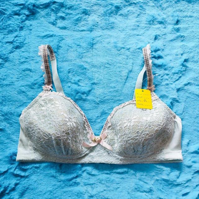 可愛いぃ。。レースノンワイヤーブラジャー。。。ストレスフリー。。。。ソフトブラトップ。。ナイトブラ。4Lサイズ < 女性ファッション 可愛いぃ。。レースノンワイヤーブラジャー。。。ストレスフリー。。。。ソフトブラトップ。。ナイトブラ。4Lサイズ < 女性ファッションの