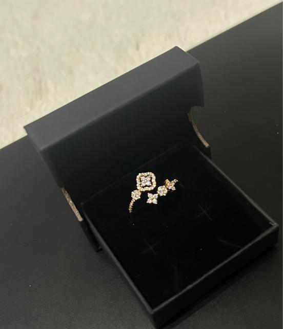 【正規品】ルイヴィトン リング バーグ・フラワー モノグラム ゴールド 指輪 < ブランド 【正規品】ルイヴィトン リング バーグ・フラワー モノグラム ゴールド 指輪 < ブランドの