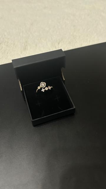 【正規品】ルイヴィトン リング バーグ・フラワー モノグラム ゴールド 指輪 < ブランド 【正規品】ルイヴィトン リング バーグ・フラワー モノグラム ゴールド 指輪 < ブランドの