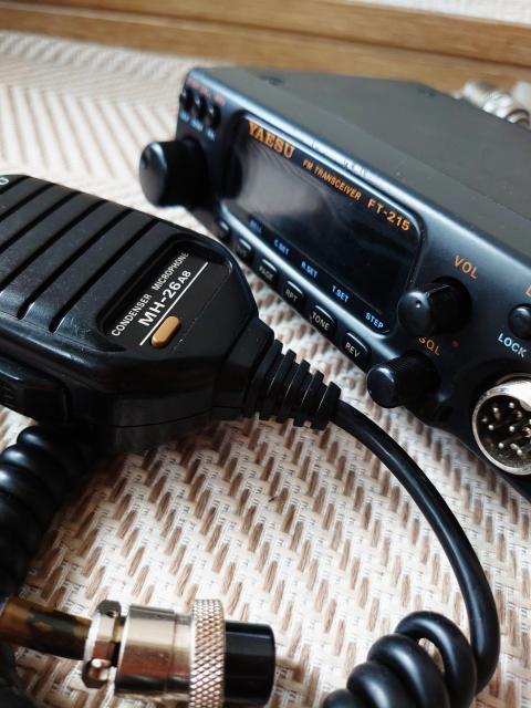 �����G�X �yFT-215�z�� 144 MHz��  �����@��used