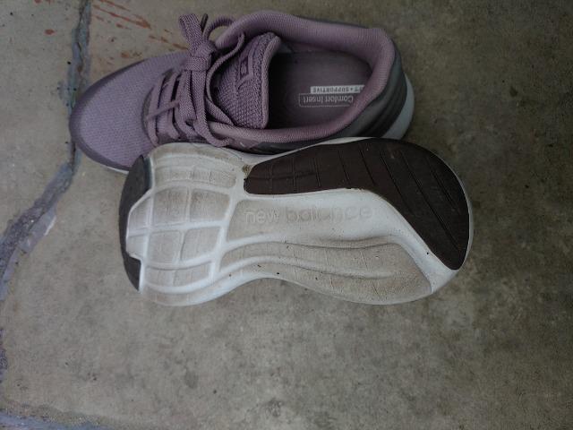 ニューバランス NB RALAXA スニーカー サイズ23cm 美品 < 女性ファッション  ニューバランス NB RALAXA スニーカー サイズ23cm 美品 < 女性ファッションの