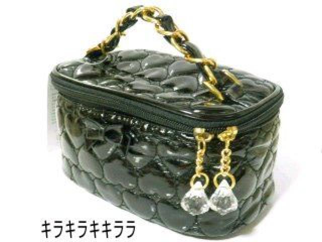《New》リボン付★ハート*エナメルキルティング・バニティバッグ<ブラック> < 女性ファッション  《New》リボン付★ハート*エナメルキルティング・バニティバッグ<ブラック>  < 女性ファッションの