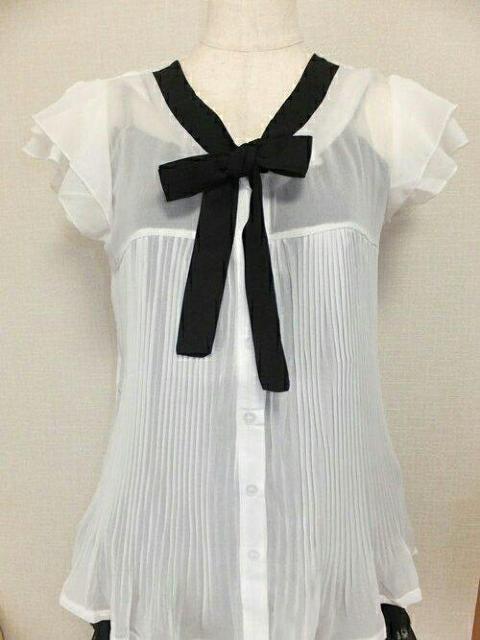 白のシフォンカットソー(56)新品未使用☆ < 女性ファッション  白のシフォンカットソー(56)新品未使用☆ < 女性ファッションの