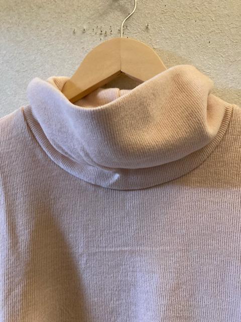 L新品ユニクロ薄ピンクリブニットハイネックT < 女性ファッション L新品ユニクロ薄ピンクリブニットハイネックT < 女性ファッションの