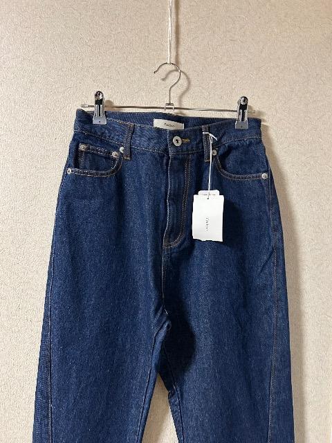 新品タグ付きFactor★裾スリット切りっぱなしジーンズ < 女性ファッション 新品タグ付きFactor★裾スリット切りっぱなしジーンズ < 女性ファッションの