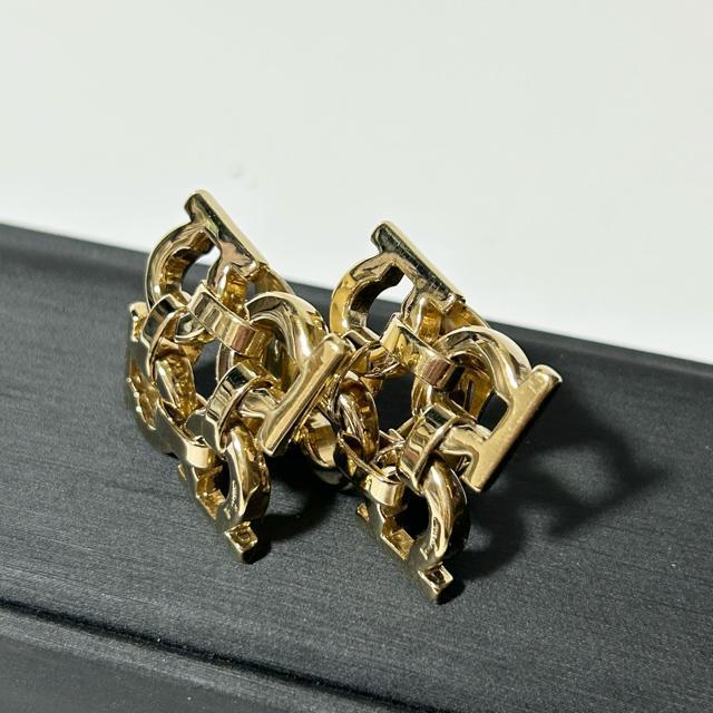 ���i Ferragamo �t�F���K�� 4�A�K���`�[�j �C�������O �A�N�Z�T���[ �N���b�v�� �S�[���h �� �u�����h�� 