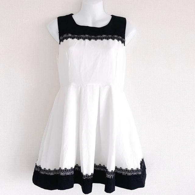 黒白刺繍レースタックプリーツフレアスカートドレスワンピース < ブランド 黒白刺繍レースタックプリーツフレアスカートドレスワンピース < ブランドの