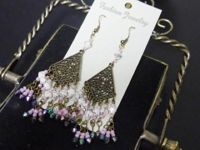 新品 アンティーク調エスニックフリンジピアス < 女性アクセサリー/時計 新品 アンティーク調エスニックフリンジピアス < 女性アクセサリー/時計の