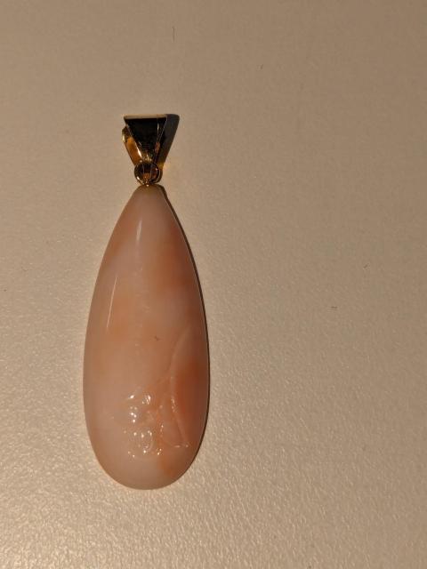 珊瑚のペンダントトップ新品K18 < 女性アクセサリー/時計 珊瑚のペンダントトップ新品K18 < 女性アクセサリー/時計の