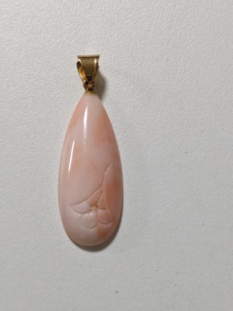 珊瑚のペンダントトップ新品K18 < 女性アクセサリー/時計 珊瑚のペンダントトップ新品K18 < 女性アクセサリー/時計の