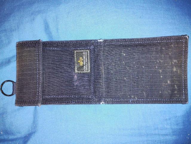 アルファインダストリーズ メンズ二つ折り財布 新品純正ウォレットチェーン付き ネイビー < 男性ファッション  アルファインダストリーズ メンズ二つ折り財布 新品純正ウォレットチェーン付き ネイビー < 男性ファッションの