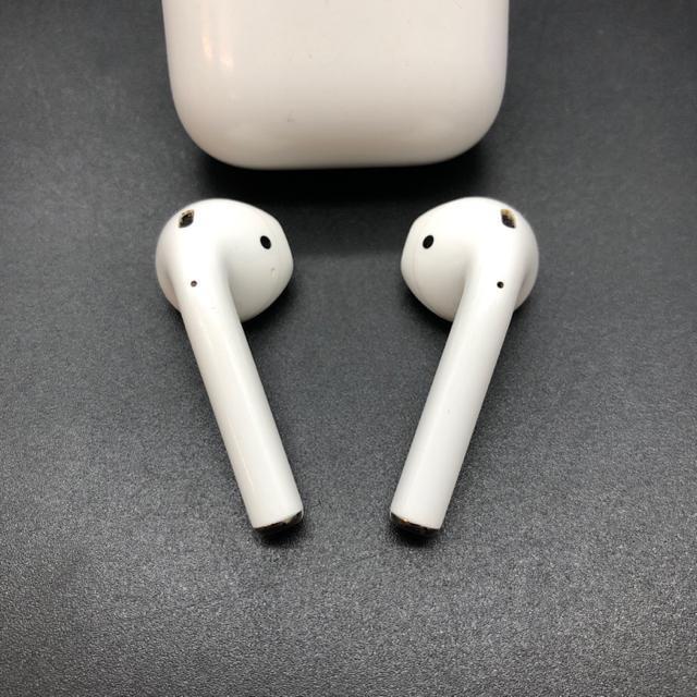 即決 Apple アップル AirPods 第二世代 ワイヤレスイヤホン < 家電/AV  即決 Apple アップル AirPods 第二世代 ワイヤレスイヤホン < 家電/AVの