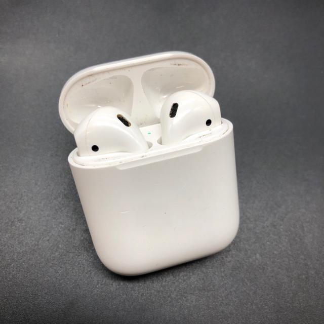 即決 Apple アップル AirPods 第二世代 ワイヤレスイヤホン < 家電/AV  即決 Apple アップル AirPods 第二世代 ワイヤレスイヤホン < 家電/AVの