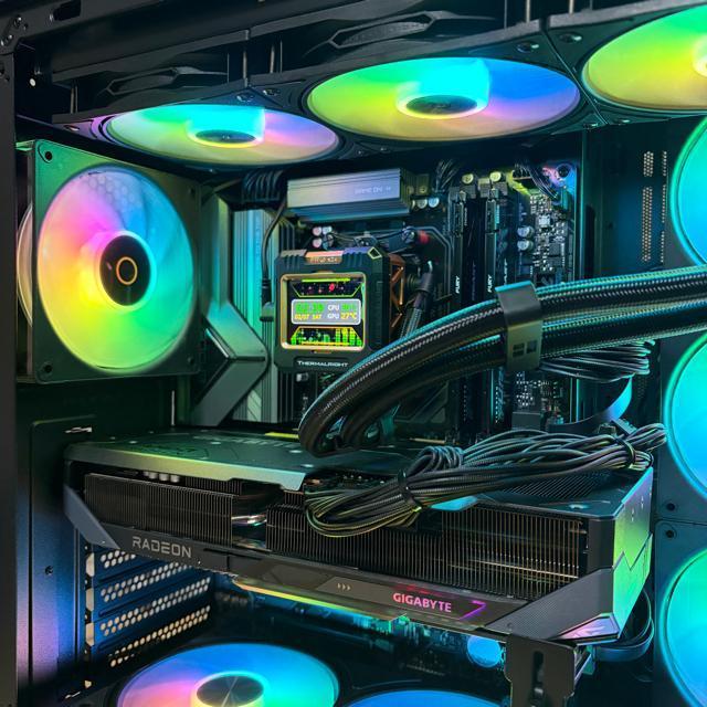 �y�������ȊO�V�i�z�Q�[�~���OPC Ryzen7 7800X3D RX9070XT SSD1TB ������32GB 850W �� PC�{��/���Ӌ@��� 