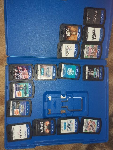 PSVITA PCH-1100 < ゲーム本体/ソフト  PSVITA PCH-1100 < ゲーム本体/ソフトの