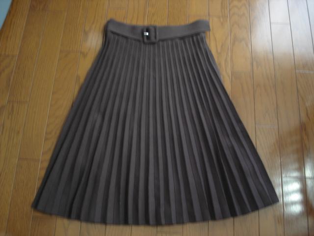 ★アプワイザーリッシェ 上品ラメ入りプリーツニットスカート★着用2・3度!セットアップにも < ブランド  ★アプワイザーリッシェ 上品ラメ入りプリーツニットスカート★着用2・3度!セットアップにも < ブランドの