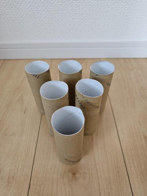 トイレットペーパーの芯(茶色×6本) < インテリア/ライフ トイレットペーパーの芯(茶色×6本) < インテリア/ライフの