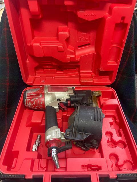 MAX 釘打ち機 PA6-GF20ジャンク 釘打機 ケース付 マックス < 自動車/バイク MAX 釘打ち機 PA6-GF20ジャンク 釘打機 ケース付 マックス < 自動車/バイク