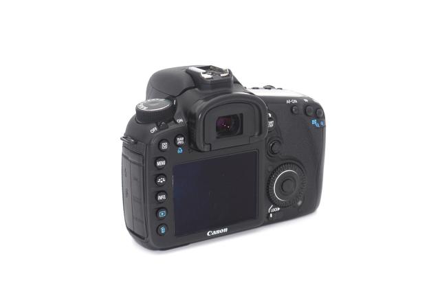 �����E�o�b�e���[2�t����Canon 7D �{�f�B�� �� �Ɠd/AV�� 