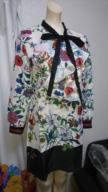 インポート ボタニカル柄 ワンピース < 女性ファッション  インポート ボタニカル柄 ワンピース < 女性ファッションの