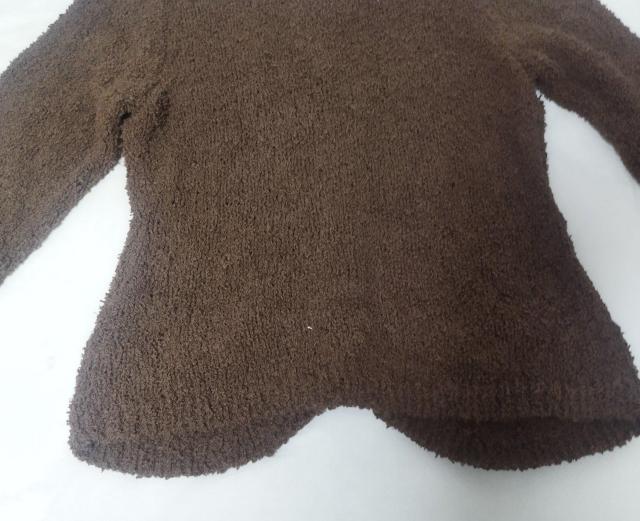 茶 金ボタン ノーカラージャケット風カーディガン ハンドメイド 手編み < 女性ファッション  茶 金ボタン ノーカラージャケット風カーディガン ハンドメイド 手編み < 女性ファッションの
