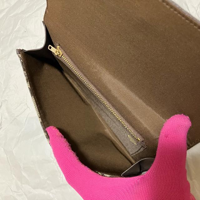 【ヴィンテージ】【くらしの泉会】〈レトロデザイン〉 モノグラム柄 / 長財布 < 女性ファッション 【ヴィンテージ】【くらしの泉会】〈レトロデザイン〉 モノグラム柄 / 長財布 < 女性ファッションの