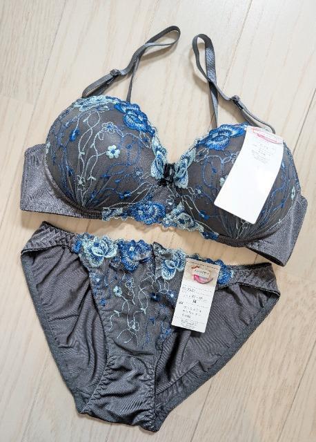 C75/M★Wパット★盛れるノンワイヤーブラジャーショーツセット★新品★送料無料 < 女性ファッション  C75/M★Wパット★盛れるノンワイヤーブラジャーショーツセット★新品★送料無料  < 女性ファッションの
