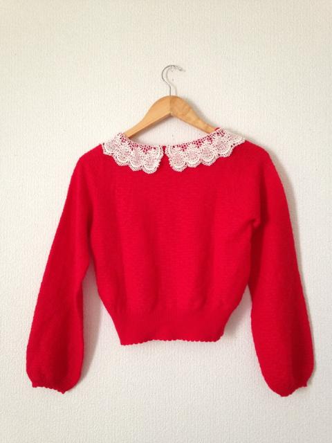 アースミュージックエコロジー◆レース襟 レッド ニット セーター S < ブランド  アースミュージックエコロジー◆レース襟 レッド ニット セーター S < ブランドの